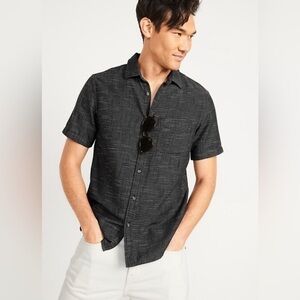 Old Navy Black relaxed, fit button-down, short sleeve, summer shirt, size medium